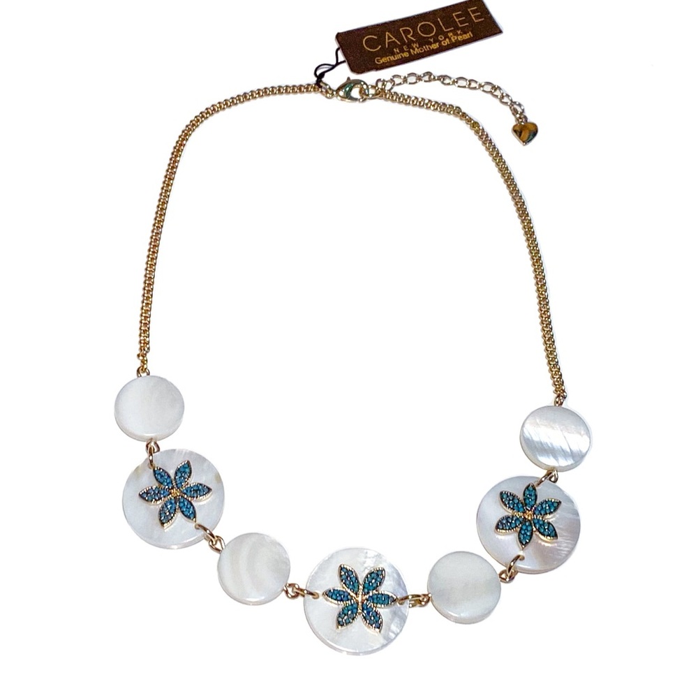 New Carolee $95 Mother of Pearl and Turquoise Flower Necklace, Tag Price $95 - Picture 5 of 16